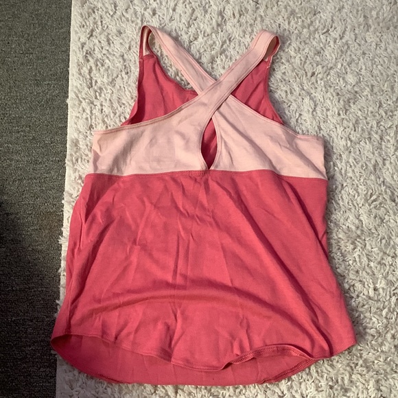 North face tank top. Really good for hiking or just a casual outfit. Super cute. - Picture 2 of 2
